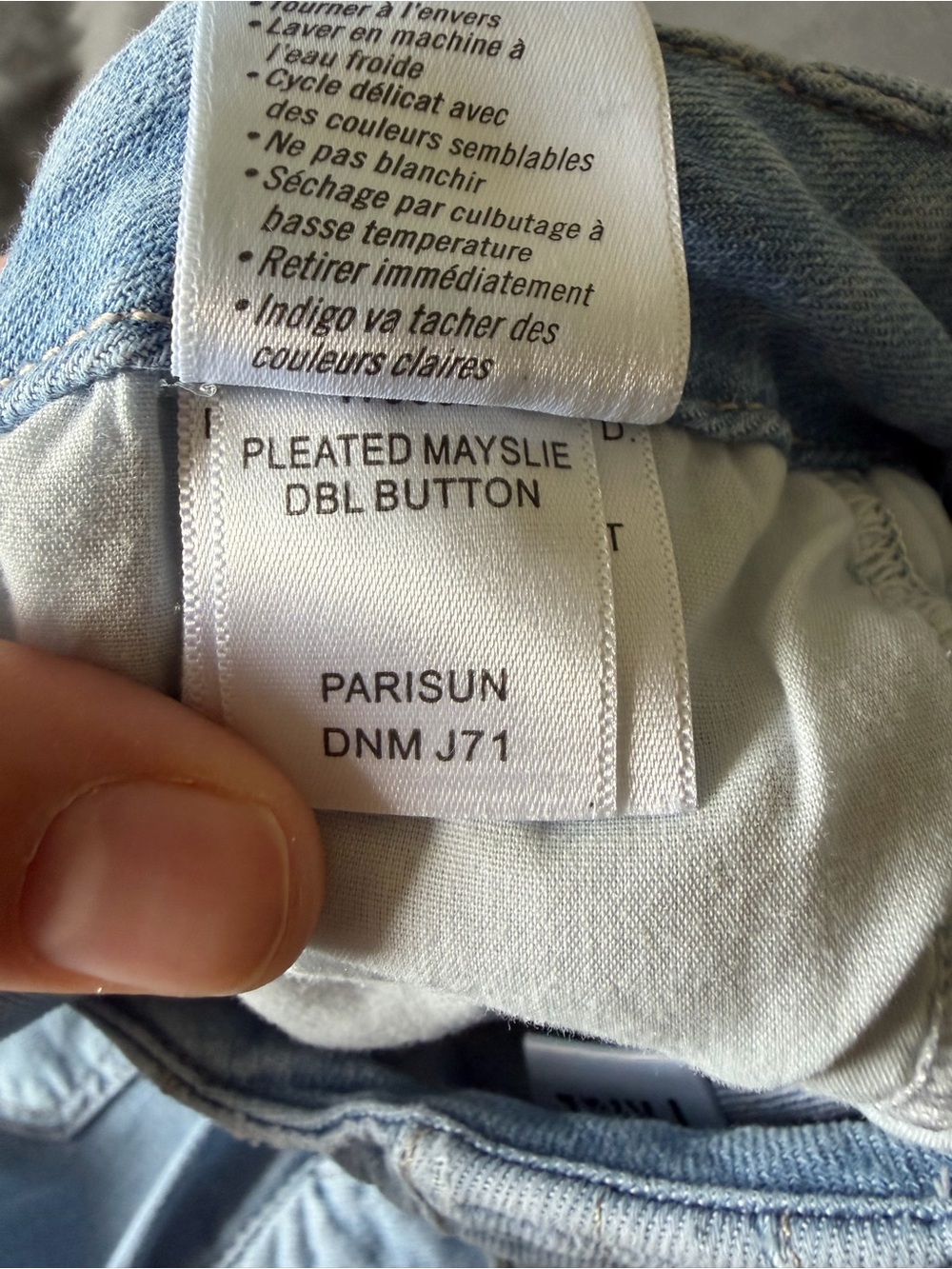 PAIGE Lightwash Pleated Mayslie Double Button Denim Jogger size 24 EUC - Picture 7 of 9